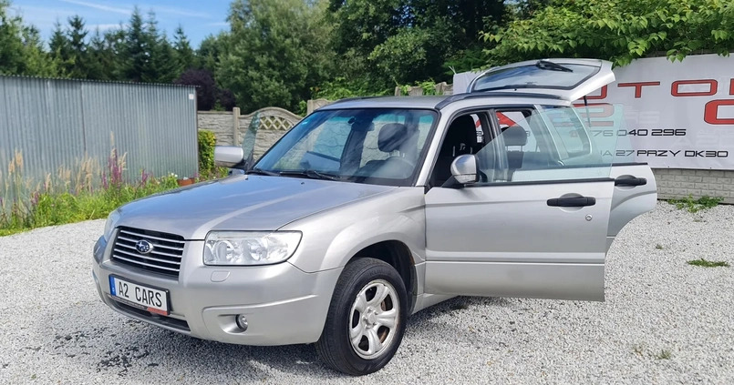 Subaru Forester cena 15900 przebieg: 218000, rok produkcji 2006 z Olszyna małe 497